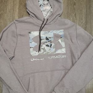 Under armour sweat shirt